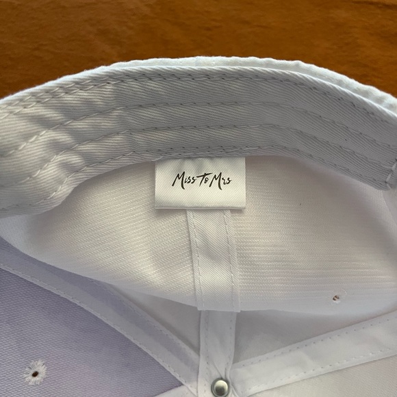 White “Bride” Cap - Picture 4 of 4